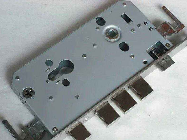 讷河24小时上门开锁公司